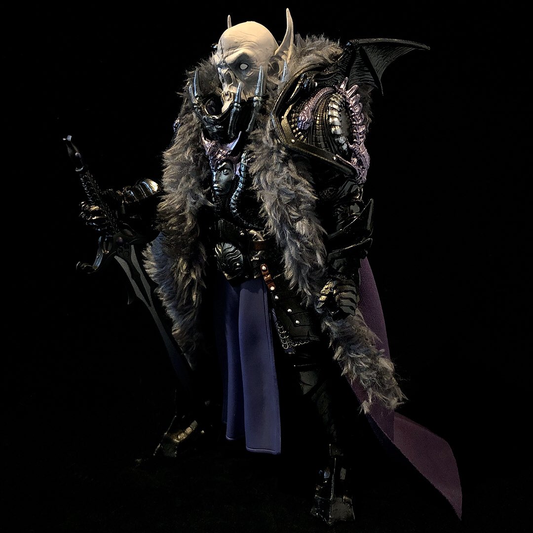 kifamush's tweet photo. Mythic Legions Baron Volligar 2!
爵位を持つ吸血鬼、ヴォリガー男爵。新規専用パーツが多数で特別感満載です☺️
軽装～重装備まで���リエーションも楽しめて遊び甲斐のある一品です😊
#FourHorsemenStudios #MythicLegions #Illythia https://t.co/uwrH9fpWQe