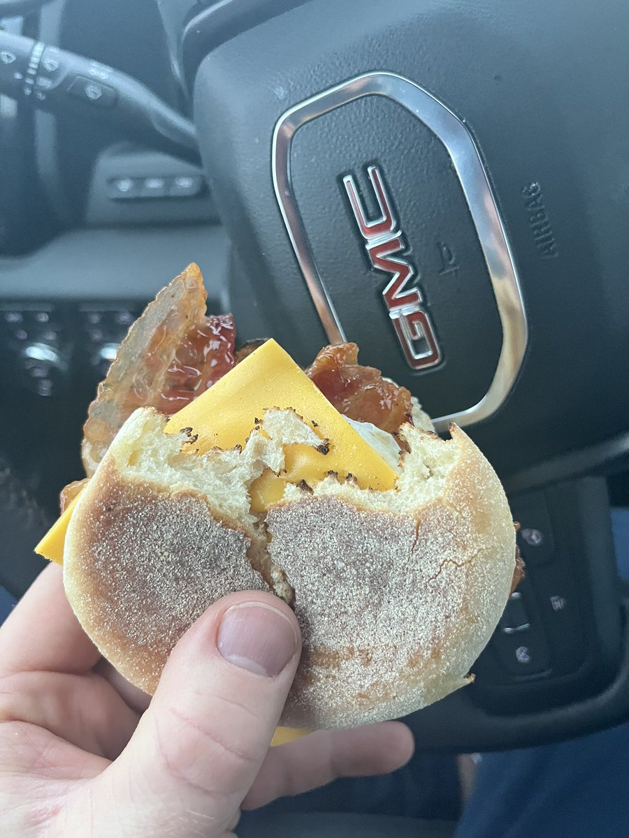 SpackmanAdam's tweet photo. @TimHortons quality control is flawless. https://t.co/r8pmvdDE3n