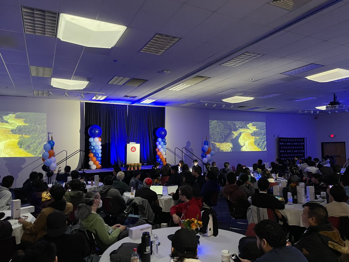 BrennaBeeG's tweet photo. @ihubsj #h2ohackathon kicking off @TheSJCOE with @CodeStackSJ and @RestoretheDelta #cawater https://t.co/9zCdh1dWJ4