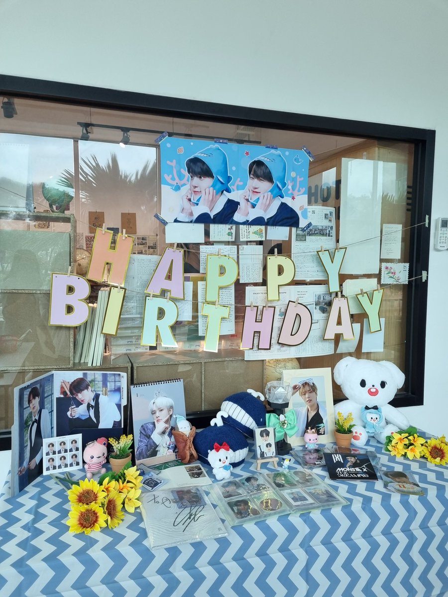 sofiah_amylia's tweet photo. Had so much fun doing crafty things today! Love how unique this event was and Minhyuk would be so proud of it! ❤️ @go5raeprojectMY @OfficialMonstaX #ColourfulMinutes https://t.co/mjGZkLpd4H