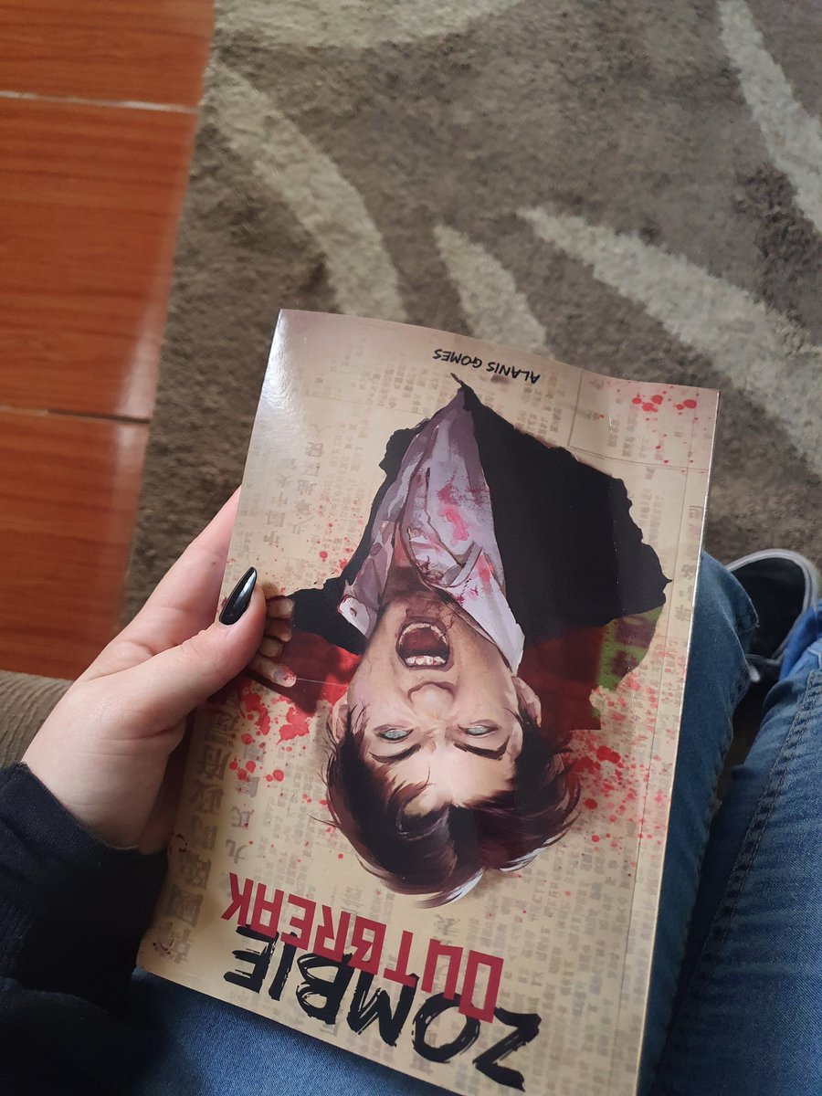 artevkoo's tweet photo. meu livro veio tudo amassado😭😭😭😭😭😭😭 https://t.co/BTYGN3R7Ps