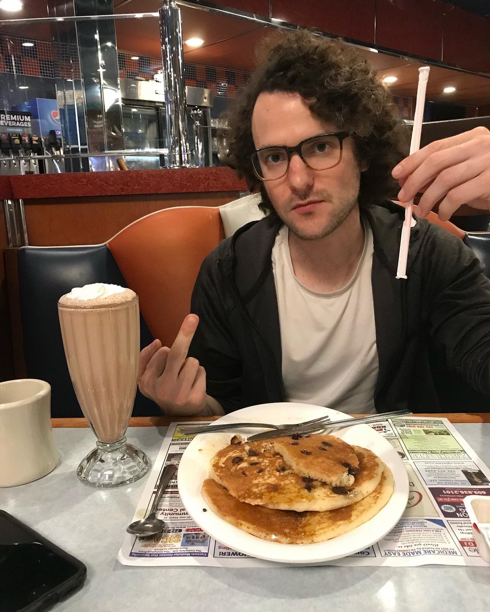 Playing <a href="/Johnandpeters/">J&P</a> with <a href="/WUTCTG/">We Used to Cut the Grass</a> tonight! @sollitbrawns hits at 9pm