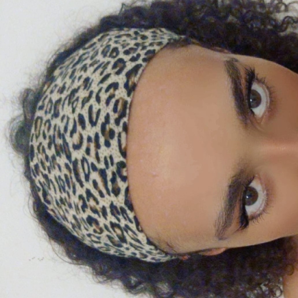 shewasnamedshad's tweet photo. Really weirdly obsessed with my forehead in these pics I HAD to make one my pp on all platforms xx https://t.co/sPjZcj5jeT