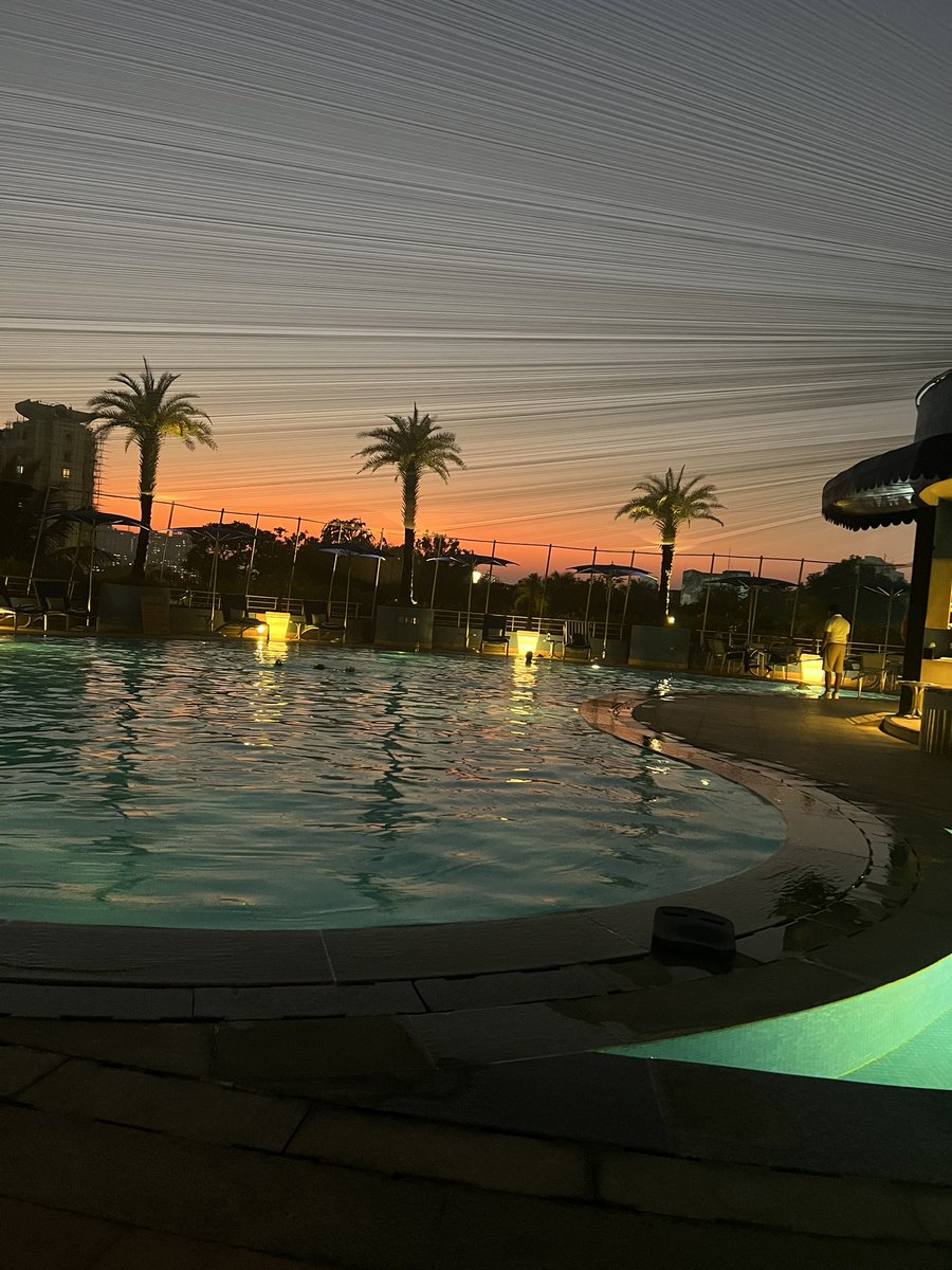 sunil57's tweet image. November sky…It’s starting to feel like the end of the year…. But it also feels like it only just begun