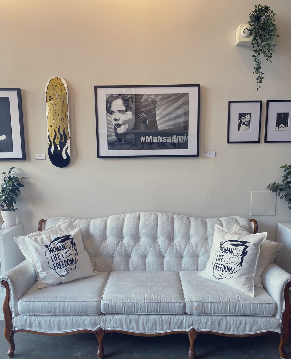 kuchehdc's tweet image. 🖤 #MahsaAmini