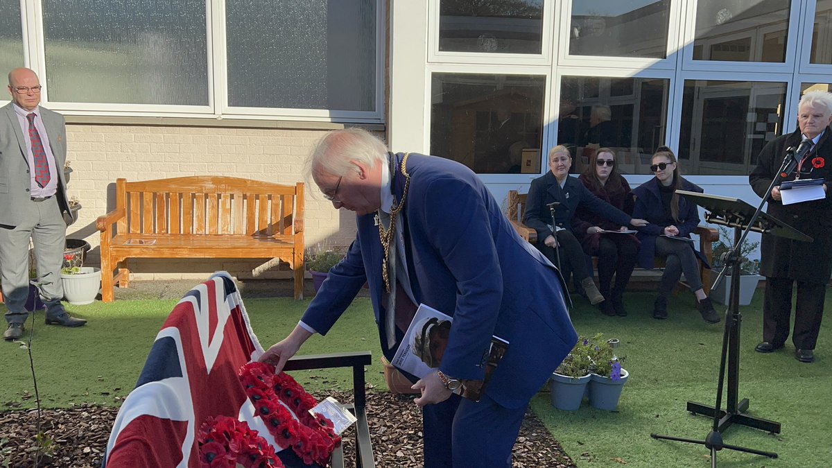 AsaForces's tweet photo. His Majesty’s Lord Lieutenant of Fife Robert Balfour and Provost Jim Leishman speaking yesterday, well worth a listen  👉🏼 https://t.co/ay0cMA5jaf #remembrance #education #PTSD #JamieFerguson @BritishArmy #MEDIC #mentalhealth https://t.co/XDnPVt7tBU