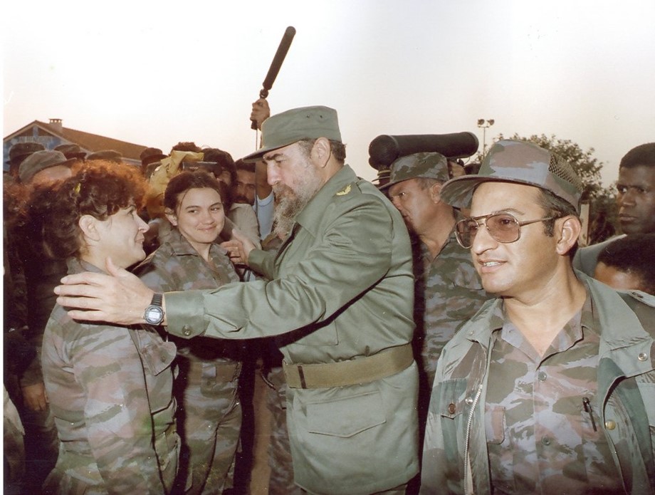 El 5/11/75 comenzó la #OperacionCarlota: #Cuba se movilizó por la libertad de África. ¡Honor y gloria a nuestra gente, desde el soldado hasta #FidelPorSiempre!