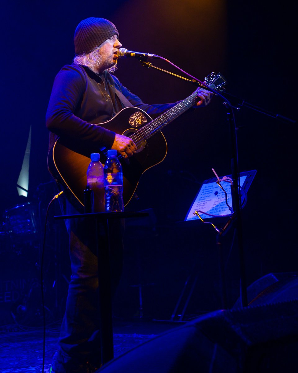 msmithgig (@fromthepit22) on Twitter photo Finally edited <a href="/badly_drawn_boy/">Badly Drawn Boy</a> from <a href="/cheeseandgrain/">Cheese and Grain</a> supporting <a href="/Lightning_Seeds/">Lightning Seeds</a>
<a href="/TrueStyleMusic/">Truestylemusic</a>
A great set featuring songs we all know Finally edited <a href="/badly_drawn_boy/">Badly Drawn Boy</a> from <a href="/cheeseandgrain/">Cheese and Grain</a> supporting <a href="/Lightning_Seeds/">Lightning Seeds</a>
<a href="/TrueStyleMusic/">Truestylemusic</a>
A great set featuring songs we all know