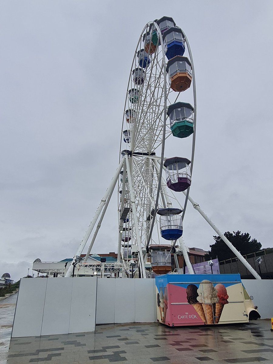 InsiderBkpl's tweet photo. Checking out a rival seaside town down South - has a pier and a big wheel but doesn't even come close #Blackpoolrocks #lovewhereyoulive #SaturdayMorning #weekendaway https://t.co/qTINZZvAZI