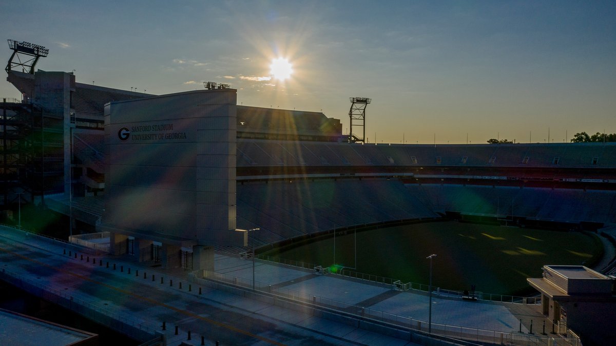 Rise and shine, #DawgNation.