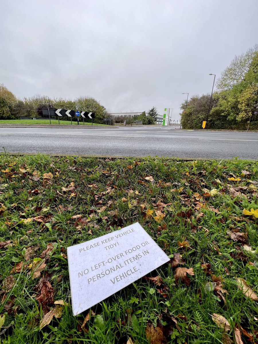 CoventryWomble's tweet photo. Please keep vehicle tidy… and throw your rubbish out the window? #litter #litterpicking #KeepBritainTidy #Amazon #LyonsPark #Coventry https://t.co/Uzm5GiAnDF