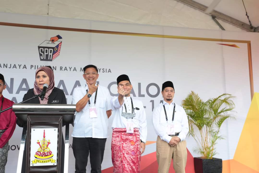 Selesai hari penamaan calon bagi Parlimen P102 Bangi.

Pusat penamaan calon mula dibuka pada jam 9.00 pagi dan ditutup pada jam 10.00 pagi.

Seramai 8 calon bertanding untuk #P102 BANGI.

Selamat berkempen buat semua calon #P102Bangi. Berkempenlah secara sihat dan harmoni 👍💪