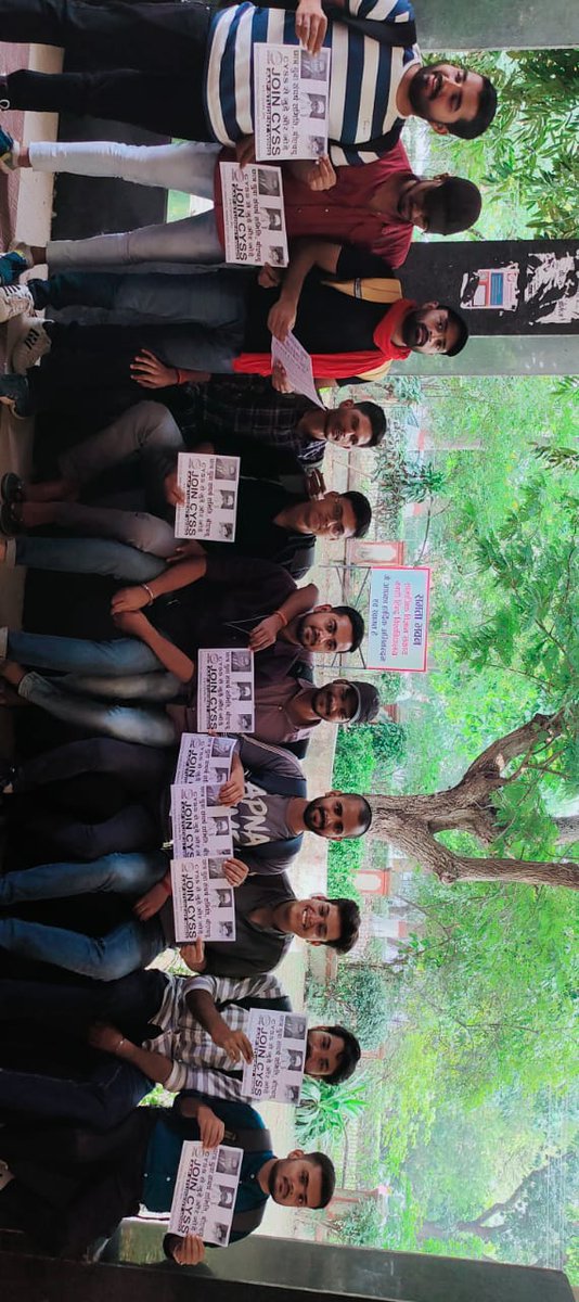 CYSS_BHU's tweet photo. अनिश्चितकालीन धरने का 23 वें दिन भी संघर्ष जारी है।
जब तक #फ़ीस_वृद्धि वापस नहीं होती है तब तक @CYSS_BHU इकाई संघर्ष जारी रखेगा। इसी बीच #CYSS_BHU से जुड़ने के लिए #JOIN_CYSS अभियान भी चलाया गया। https://t.co/g5l38lTe8x