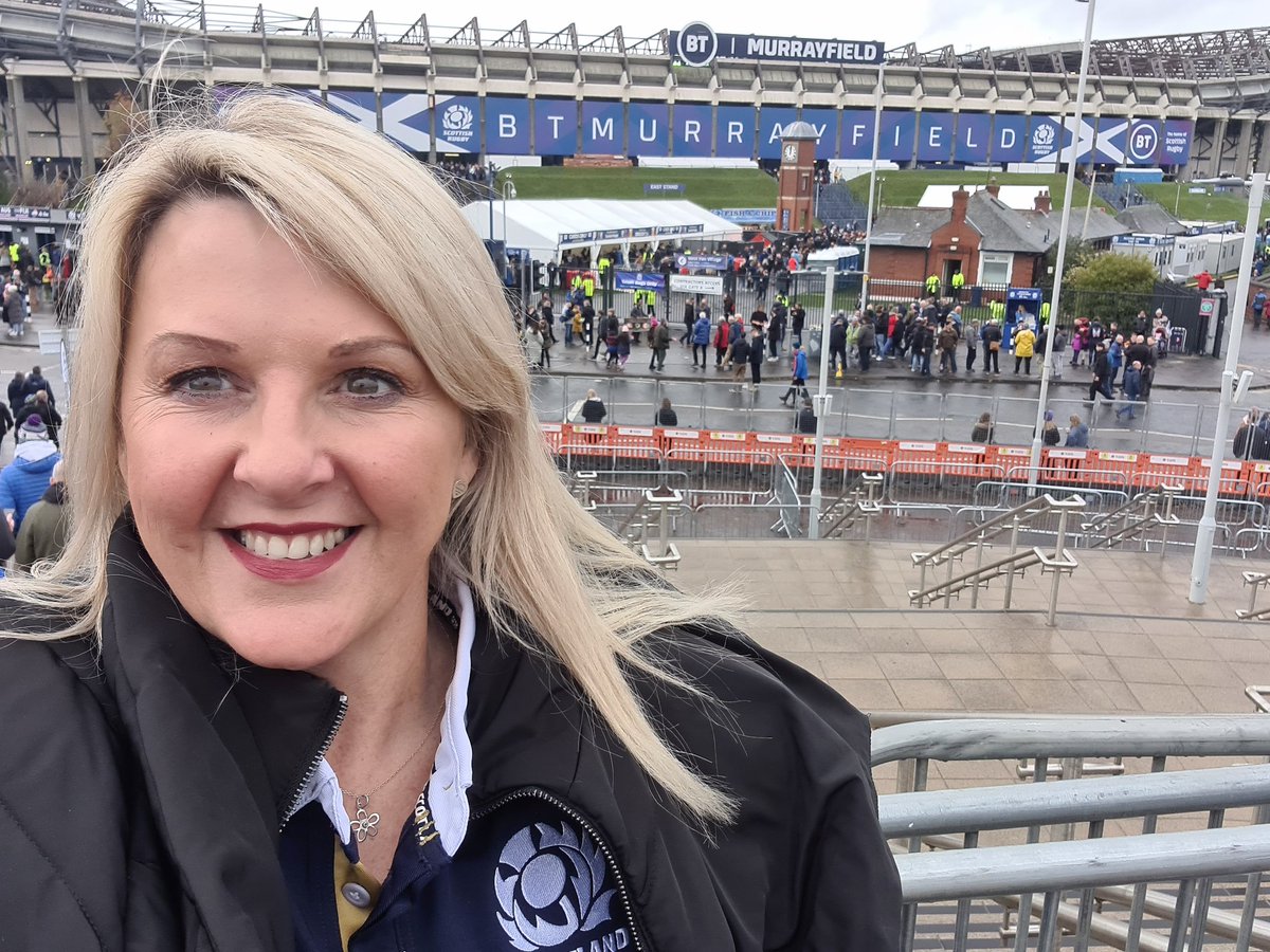 Ready for church 🏴󠁧󠁢󠁳󠁣󠁴󠁿🏉🇫🇯 #AsOne #BackingBlue c'mon Scotland xx