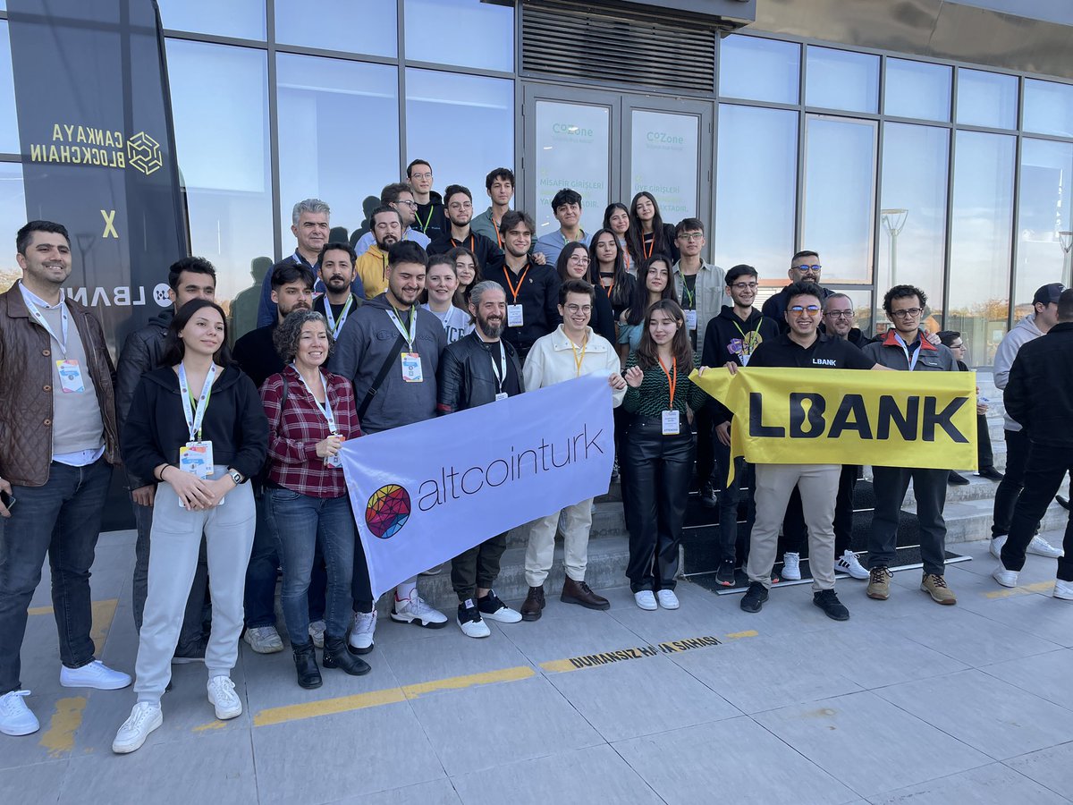 altcointurk's tweet photo. Nazik davet için teşekkür ederiz. 🫶🏻Altcointurk olarak @cankayachain tarafından düzenlenen #BlockchainFutureZone etkinliğindeydik! 🤝 Bir başka etkinlikte görüşmek üzere 👋🏼 https://t.co/d4lMSYcs2E