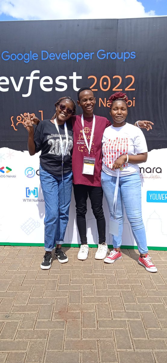 One for the tribe 😂✌🏽

@Edna4440 @Kai_mwanyumba @SoipanS

 #WTM2022 
#DevFest2022 #DevFestNairobi #CodeToInfinityAndBeyond