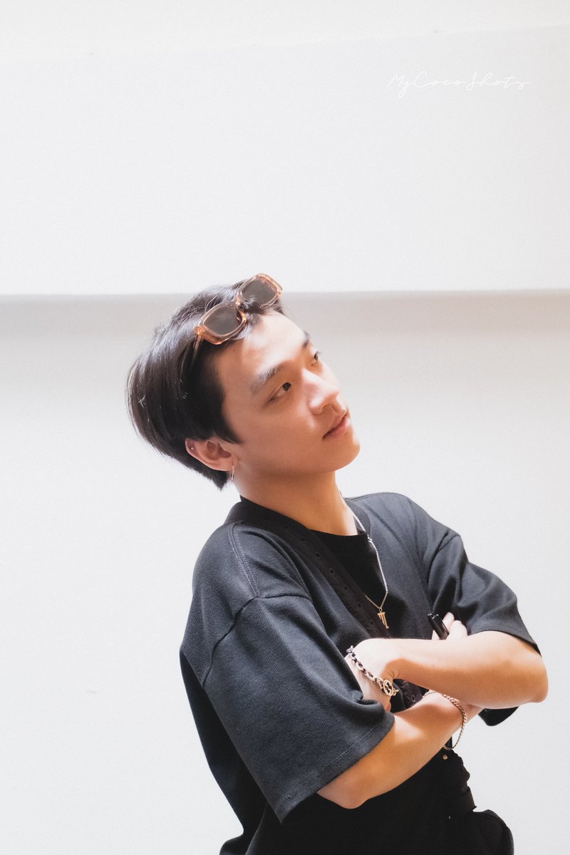 CocoTmd's tweet photo. ตั้งใจชมงานมากๆ 🥰

#kittyumbs 
#kittyumbsBD2022 
#projectforkittyumbs https://t.co/PbimeznYqu