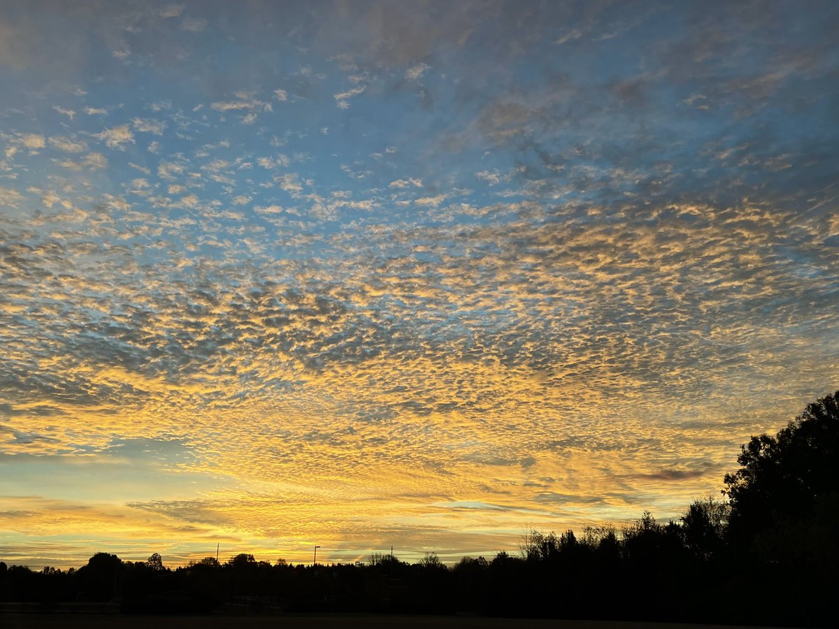 Early morning skies over the JC Band Field…Time for the SAT! 💙✈️🌅#ProudToBeAJet
