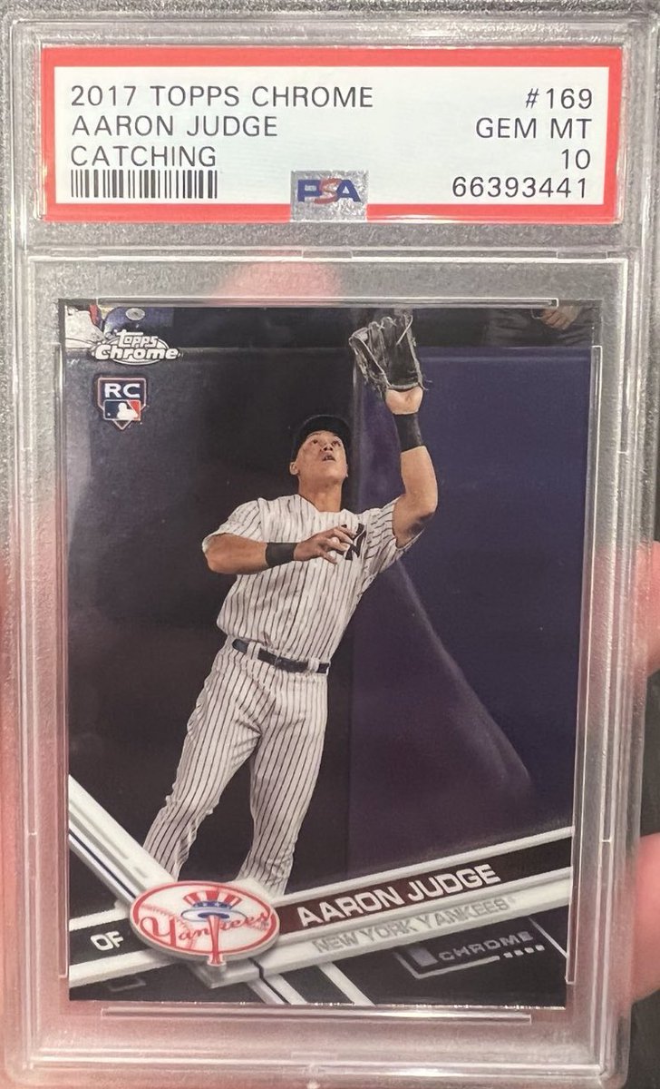 TheHobby247's tweet image. 🚨#MLB Giveaway🚨 

Giving away this Aaron Judge Topps Chrome RC PSA10 to one lucky follower! 

To enter:
-Like &amp;amp; retweet
-Follow @cblez @TheHobby247 
-Comment done

*Winner will be ANNOUNCED BY RANDOM DRAWING WHEEL ON TWITTER LIVE to guarantee legitimacy!
#TheHobby #Giveaway