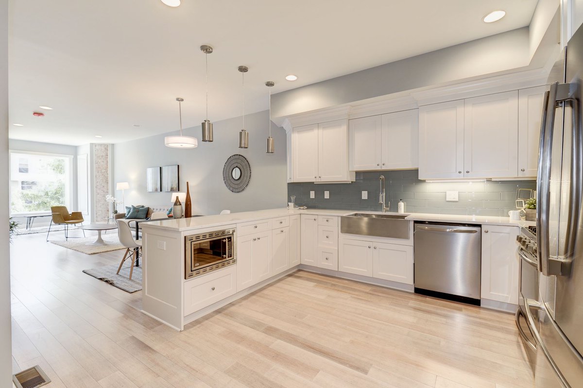 homedesignEA's tweet photo. Gone are the days when the kitchen was just a source of food. Today a kitchen is where friends and family sit together to make memories. Hence, the very important thing that EA Home Design.
#kitchen_Design
#kitchen_remodeling
visit website: https://t.co/dAHmFWvzIZ https://t.co/wFlmbk4a8n