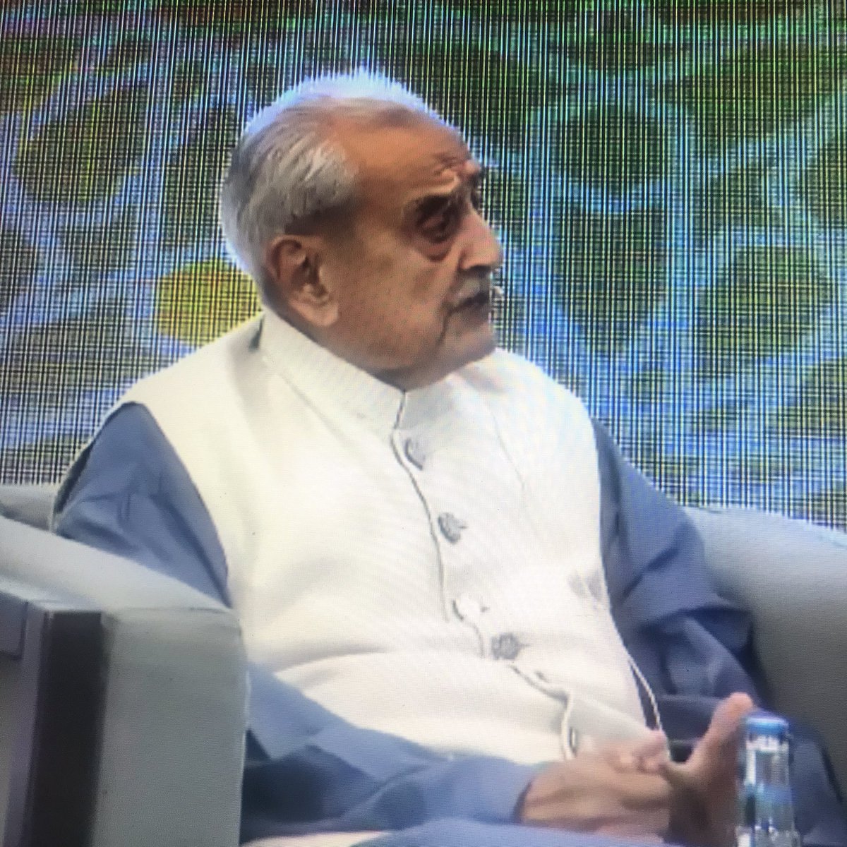 SAsiaLSE's tweet photo. .@SAsiaLSE #Pakat75 @LifeAtLUMS 
is underway ✨

Our inaugural ANNUAL FORUM is a conversation by Director @AlnoorBhimani on nation-building with industrialist &amp; philanthropist Syed Babar Ali OBE. https://t.co/zgq8fzCFv7
