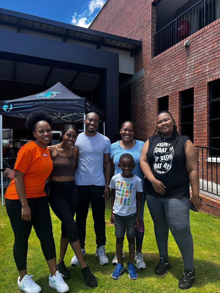 Thatoshashtag's tweet photo. The closing of a very beautiful day♥️.

Excited to see more of you at the braai💃

GRAND OPENING WITH THATO 
#TrotYourGlobe https://t.co/jfWASy2bZA