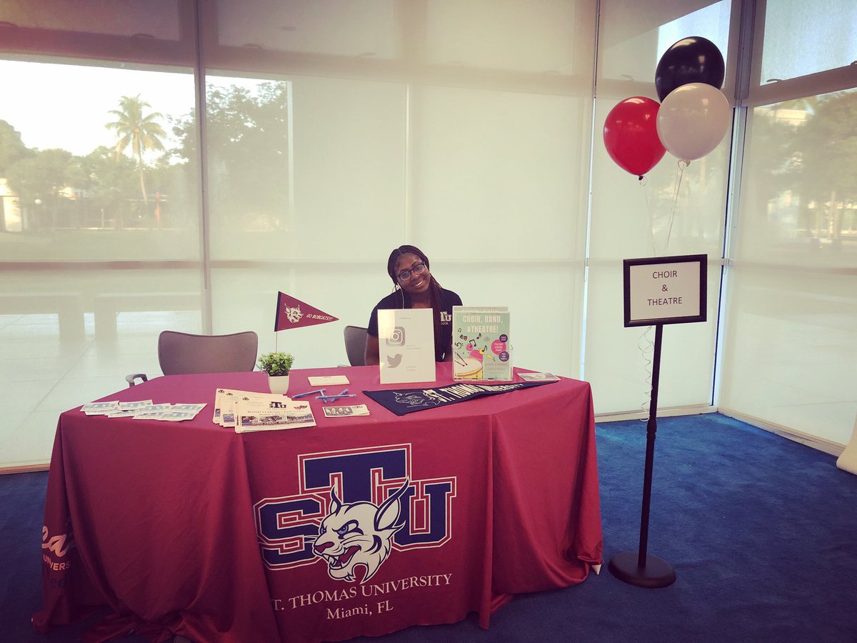 STUChorus's tweet photo. Happy Fall Open House 🍁Come visit us in Convocation hall to learn more about scholarships and joining our performing arts on campus 🎶. #collegeadmissions #applicationtime #collegescholarships #artsatstu #talentedmusicstudents https://t.co/As6W0zCFVP