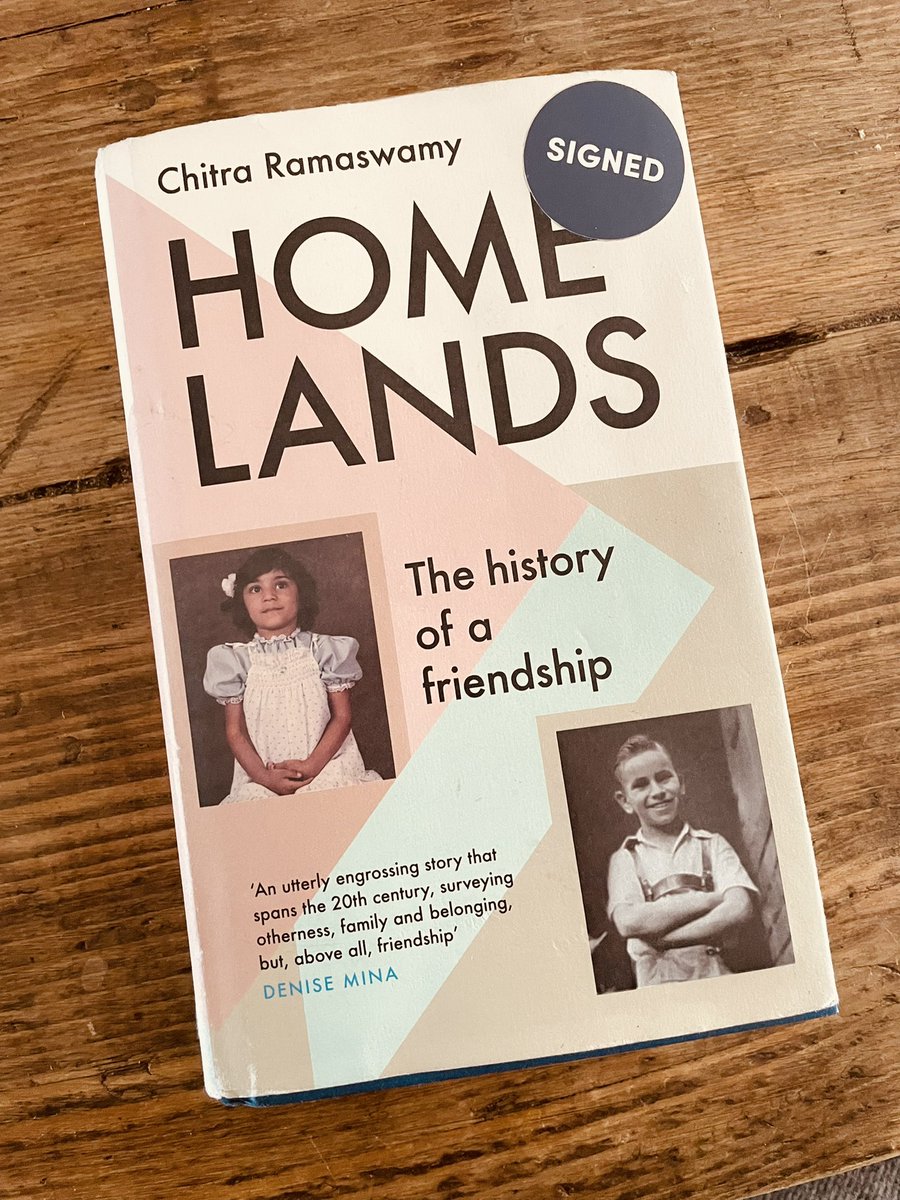 📚 in case you’re looking for your next great read: This wonderful book by @Chitgrrl is about migration, friendship, anti-semitism, racism, (some really beautiful words about) grief … and I now really want to spend time with Henry Wuga. 🙏 @MairiLafferty
