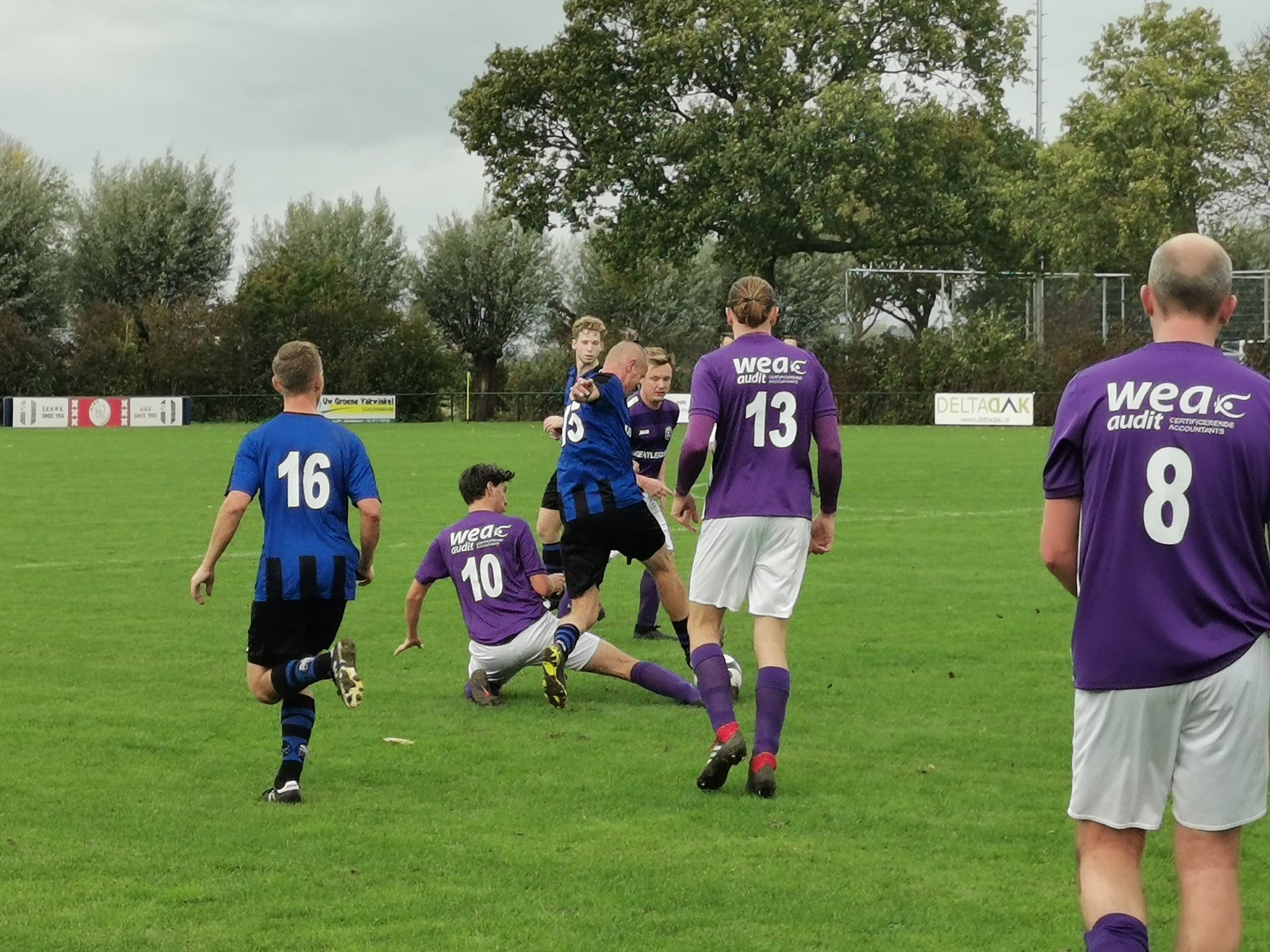 S.K.N.W.K. on Twitter "Ruststand SKNWK 3 VVBruseBoys 4 12 🔵⚫⚽