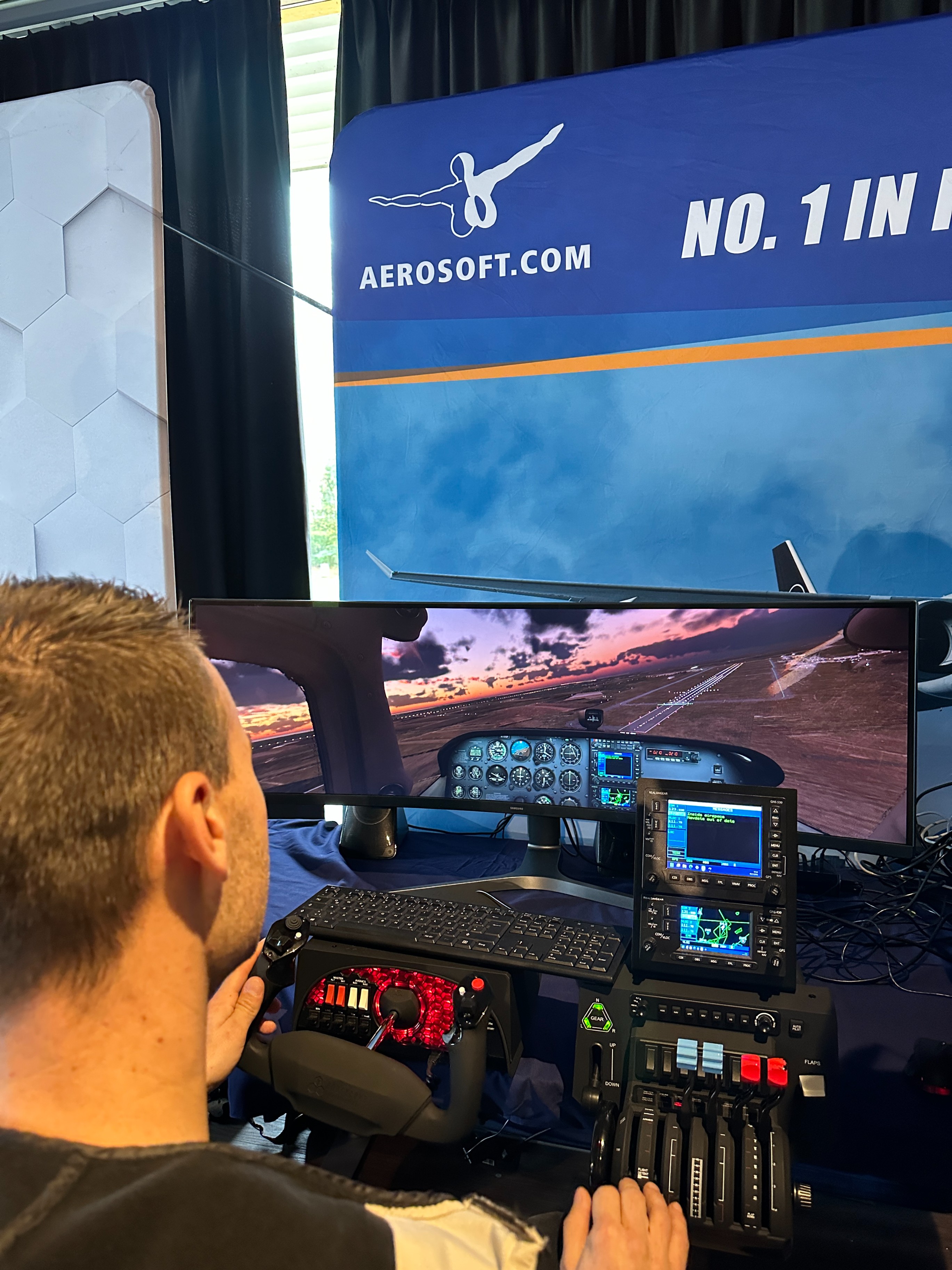 XPlane on Twitter "Team XPlane is with Aerosoft and at