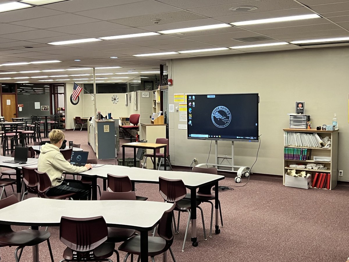 gregpage's tweet image. Set up and ready to get started with an early morning of Round 2 ⁦⁦@CyberPatriot⁩. Hopefully everyone woke up on time and is ready to go! ⁦@c1stoga⁩