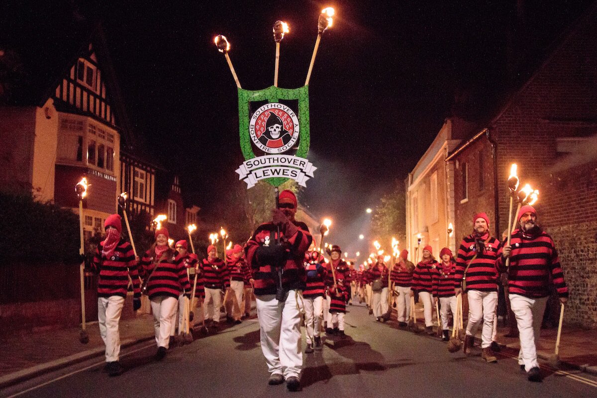 SouthoverLewes's tweet photo. The Big Fifth has arrived! The weather may not be cooperating but we’ve kept our powder dry and we see no reason why gunpowder treason should ever be forgot!#southoverbonfiresociety will be out in force at #lewesbonfire. With thanks to @lewes_police @EastSussexFRS @SJA_Sussex 🔥 https://t.co/mxTRLvFqUn
