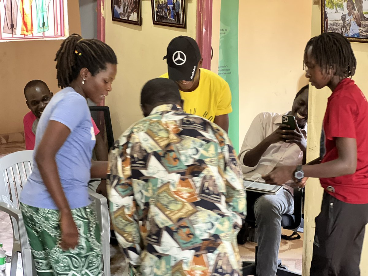 RiwaSouthSudan's tweet photo. Team work involves efforts of every team player with an aim of achieving success “TEAM” (Together Efforts Achieve More) a grate reminder in todays wellness session.
Today we have started our second Wellness session with young people within Juba.
#SSOT #Juba #SouthSudan  #AWDF https://t.co/G6t0ELRgEM