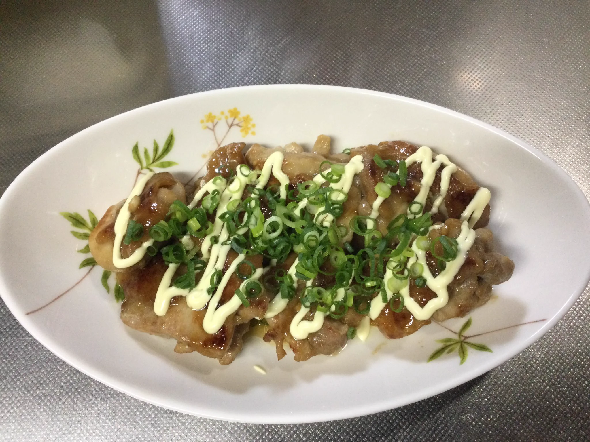 今日の晩御飯はこちらを作らせていただきました
ご飯のおかずにピッタリでとても美味しかったです！
滅多にご飯をおかわりしない父もおかわりするほどでした🙏  