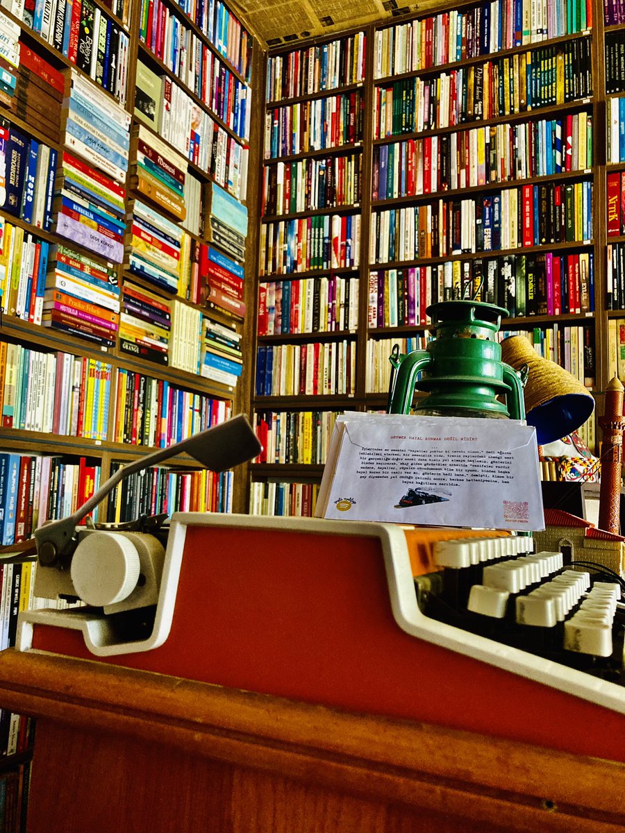 #MTO AKSARAY ekibi olarak bugünkü durağımız Tenhada Sahaf!
Talebelerimle hasbihal ve kahve keyfi!😊☕️
<a href="/yenisafakwriter/">yusuf kaplan</a>  @Nur_1071_Nur @EmineAy_00 @m_elifsolmaz <a href="/RumeysaTelci/">rum</a>