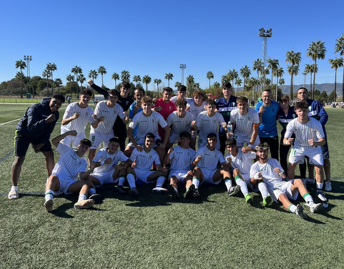 📸 Victoriaaaa 💪🏻💚

#JuvenilACCF #CanteraCCF