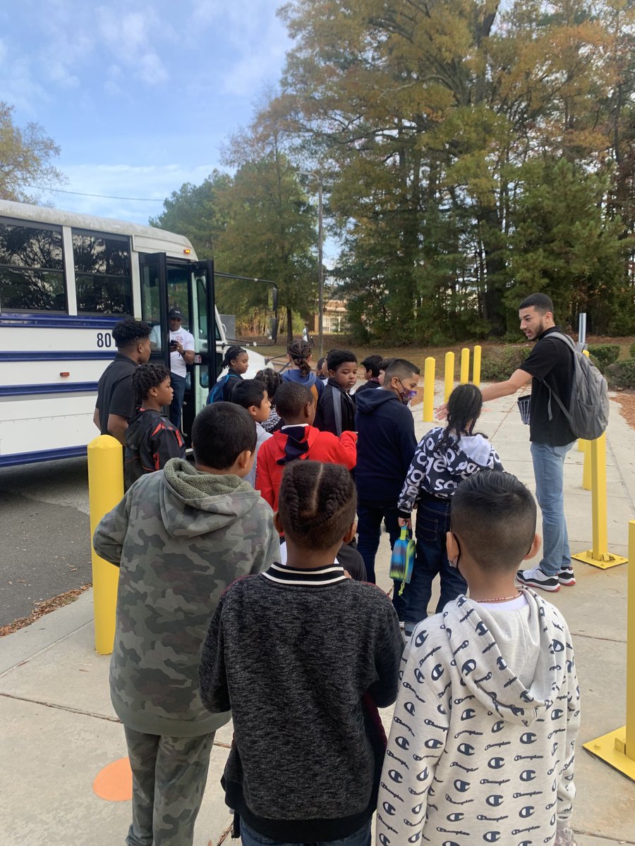 BrownMshinda's tweet photo. Members of the KINGS program are headed to the International Civil Rights Museum in Greensboro. Thank you Freddie McNeil and Greear Webb for coordinating this event. ⁦@pmubenga⁩ ⁦@AKAFerrell_EdD⁩ ⁦@drstacydstewart⁩ https://t.co/dHBCcFHY6g