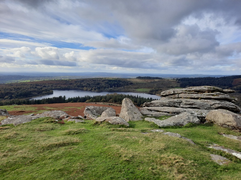 Dartmoorwalking's tweet photo. Legs hurt now 🤣 Planned 8 miler Tor Royal car park, Burrator, Sheepstor, Nun's cross, haven't been for 9 weeks for various reasons.  Turned out 9.5miles but gosh I feel better. 😍 #dartmoor #sheepstor #burrator #hiking #devon https://t.co/Dk4sQWqR02