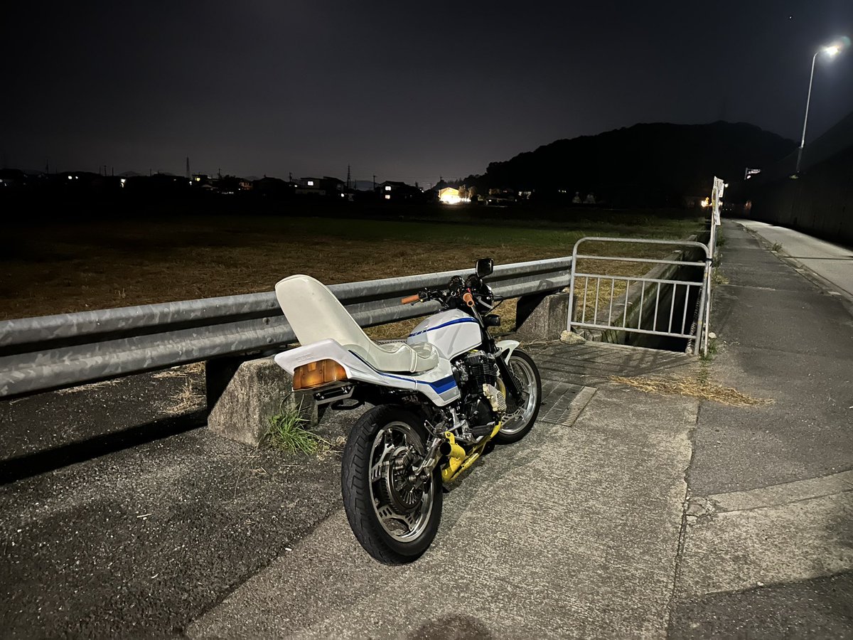 rh_h2222's tweet photo. cbx ガニマタブレット無いですかー https://t.co/W3U750U7KT