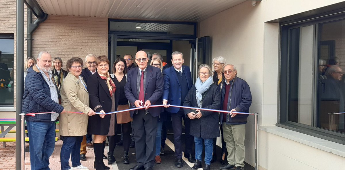#Chauvigny ce matin inauguration de la maison de la petite enfance. Très bel équipement  soutenu par le <a href="/departement86/">Département de la Vienne</a> #enfance