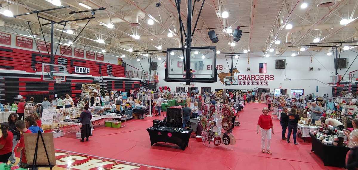 JasonGKelty's tweet photo. Bullitt East Fall Fest in full swing.  Free admission.  Funds raised support scholarships so shop our 120 vendors, food trucks, even get a picture of your pet with Santa to support the Bullitt County Animal Shelter. Today at BEHS until 3 pm. https://t.co/XOsNkhQDWE