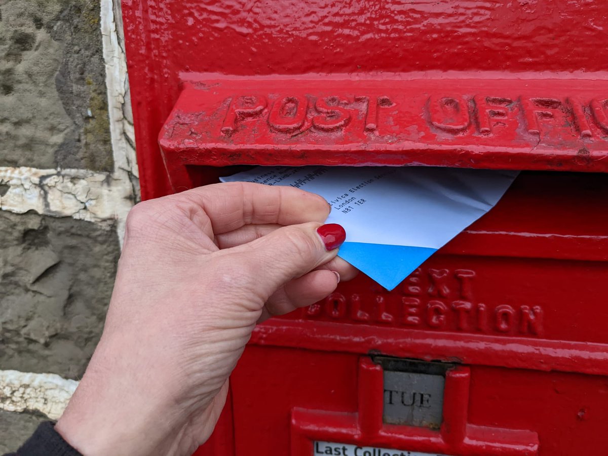 BuryNEU's tweet photo. Post your vote to have your say in the pay ballot. https://t.co/9DBJOWpHYP