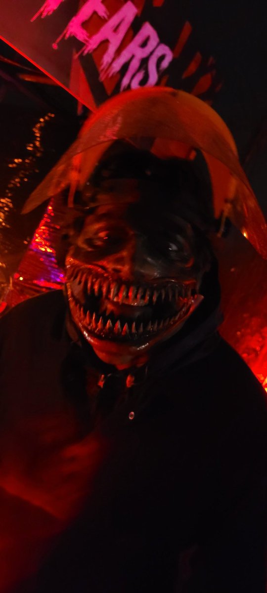 Everything my spooky little soul desired, red lighting is my vibe, even outside. #scarecity
