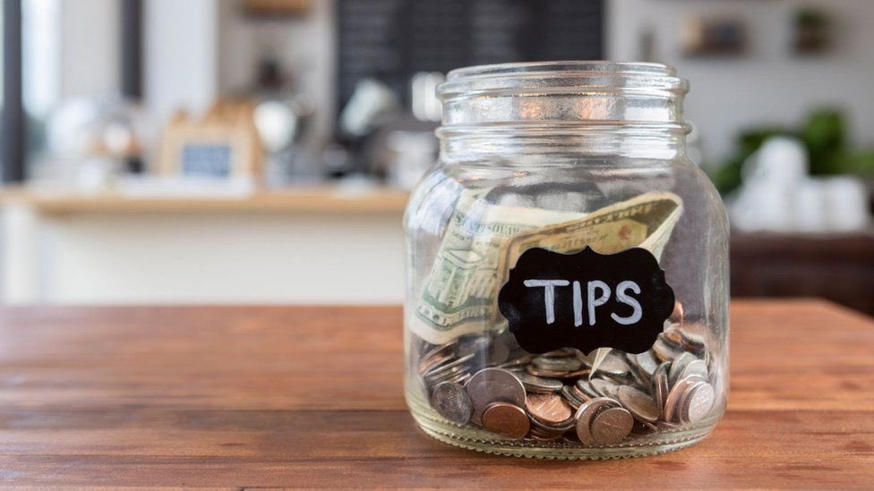norafiqin's tweet photo. More than a year later and I still don’t get the tipping culture in the #usa 
Hear all about it here! 

https://t.co/sgtAPGAvjC

#tippingculture #americanlife #california #americanculture https://t.co/4DfcJNWcg3