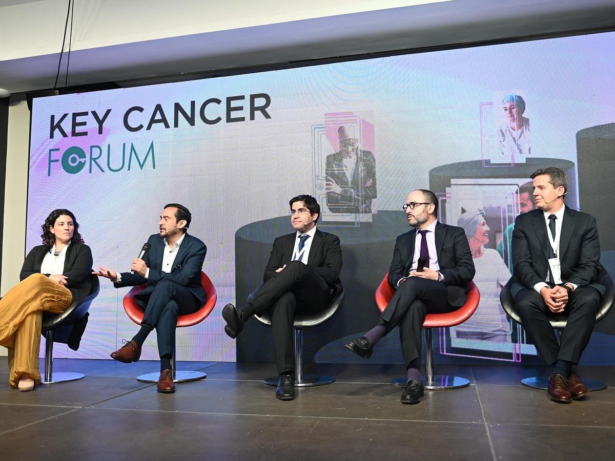 SamtaniSuraj's tweet photo. Gran Jornada de Actualización de Inmunoterapia en Cancer! 
Un honor escuchar y poder compartir experiencias junto a  @ogarrieta @AndresFCardonaZ @GRecondoMD @CLICaP_ en 🇨🇱 https://t.co/zlyTovwZb4