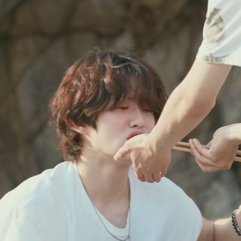 empathyoonoh's tweet photo. forever thinking about him https://t.co/RTkvT68TzN