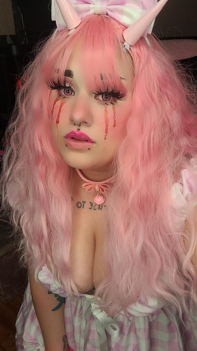 PanduhWaifu's tweet photo. Can I get lost in you?
#kawaii #Halloween #egirl #fyp #pinkisbest https://t.co/I493iVr5Zd
