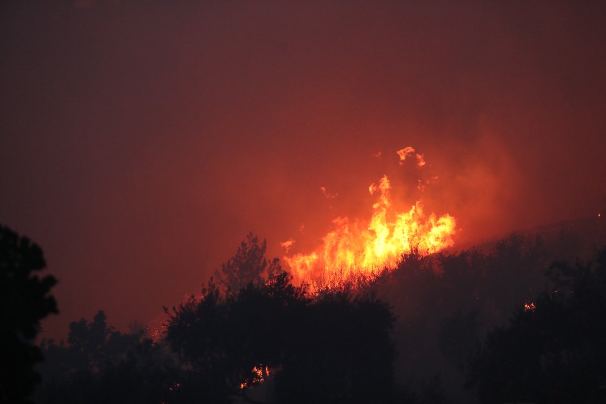 In 10 years, a staggering 1.7 billion people were directly impacted by climate-related events. >400,000 people lost their lives due to the disasters caused by climate change. Türkiye is also among the most affected countries and @RedCrescent is on the ground to respond. #COP27