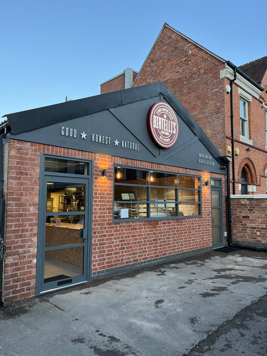 Transformation Complete!

An unloved office in #Earlsdon transformed back to many of its original features, dating back to the 1800s, is now our second home in #Coventry

Soft launch offers available to pre-order here 👇

coventry.birtellis-orders.co.uk/menu

 #birtellis