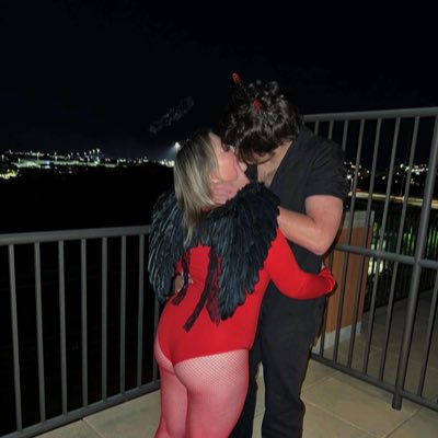 jaydenpaiged's tweet photo. Forgot twitter existed but here’s our Halloween costume 👹🫶🏻#NewProfilePic https://t.co/Lgj7RFrnjv